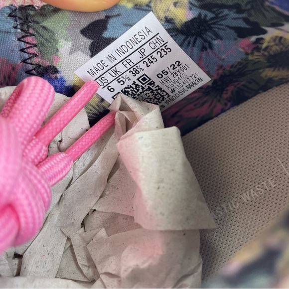 Adidas cloudfoam pure 2.0K running kids sneakers Size 6 - Picture 10 of 14